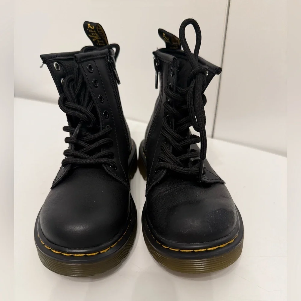 DR. Martens JUNIOR 1460 SOFTY T LEATHER LACE UP BOOTS Size 12